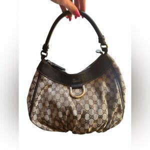 GUCCI LARGE GG CANVAS ABBEY D RING SHOULDER BAG W/ COA